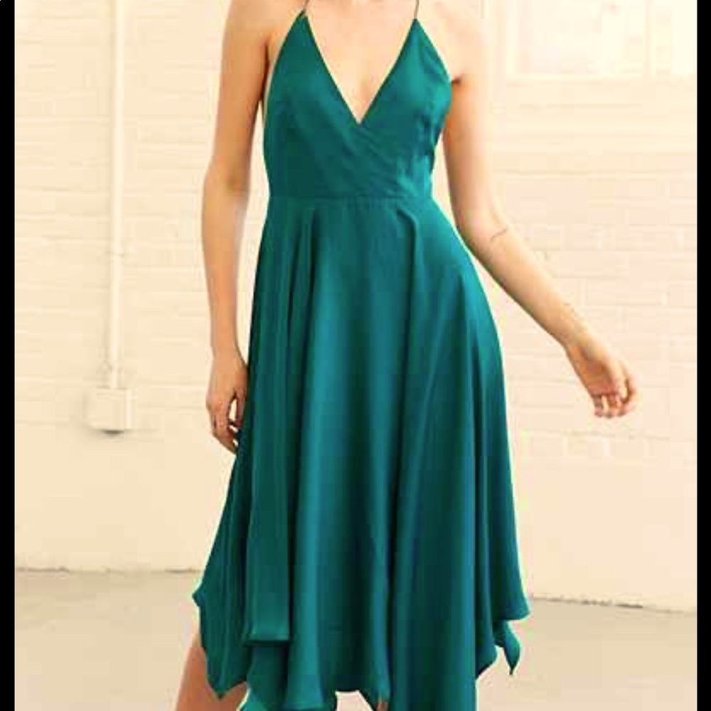 Urban Outfitters Kimchi Blue Vida Satin Handkerchief Midi. Size 2
